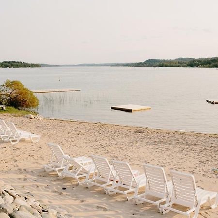 فندق Fountain Point Suttons Bay المظهر الخارجي الصورة